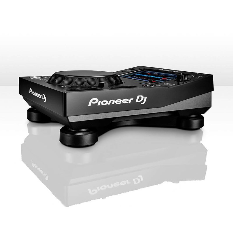 XDJ-700 dj tabletop