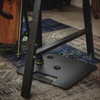 SP 3202 CSB studiomonitor statief met zware vierkante voet