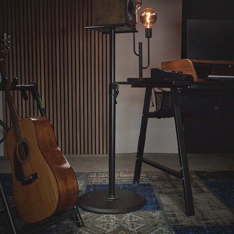 SP 3202 LRB studiomonitor statief met zware ronde voet