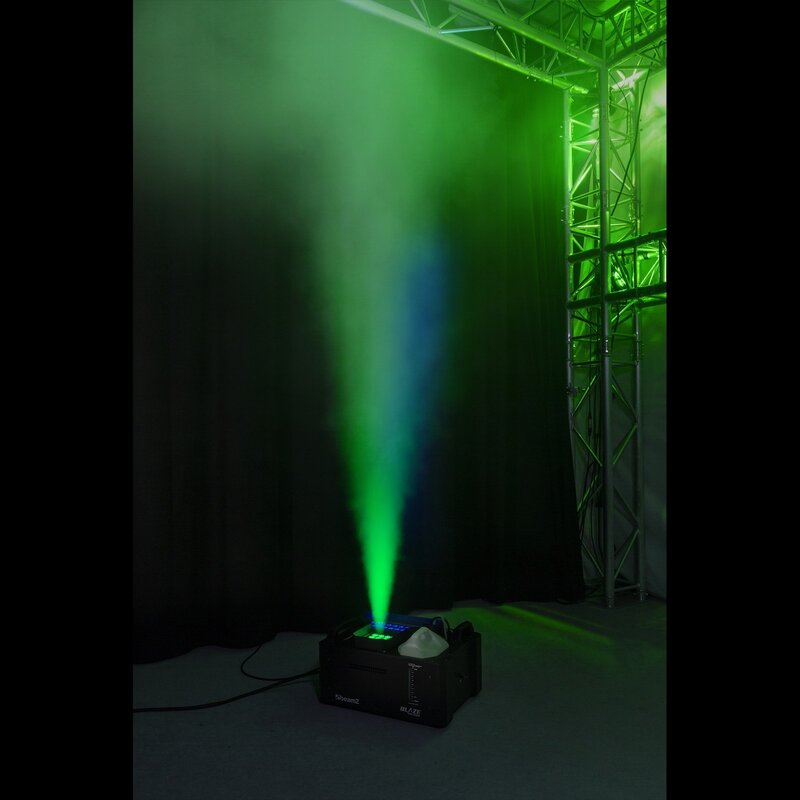 BeamZ BLAZE3500 verticale rookmachine 48x4W 4-in-1 RGBW LED's 3500W BLAZE3500 verticale rookmachine 48x4W 4-in-1 RGBW LED's 3500W