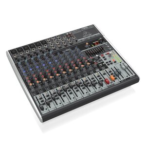 Behringer Xenyx X1832USB PA en studiomixer Behringer Xenyx X1832USB PA en studiomixer