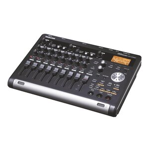 Tascam DP-03SD 8-sporen recorder Tascam DP-03SD 8-sporen recorder
