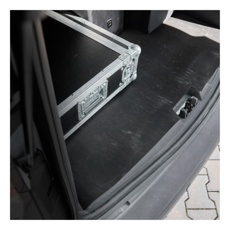 Defender Rubberen kabelmat geribbeld 1 m breed 2 m lang Rubberen kabelmat geribbeld 1 m breed 2 m lang