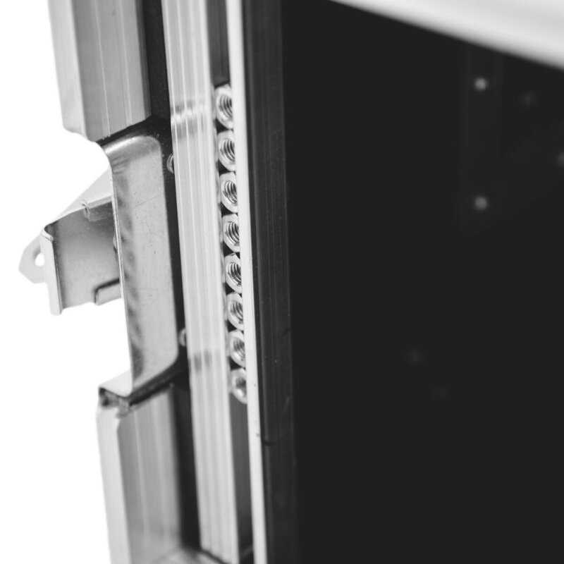 Roadinger Rack Profi 19 inch flightcase 15HE 450 mm diep Rack Profi 19 inch flightcase 15HE 450 mm diep