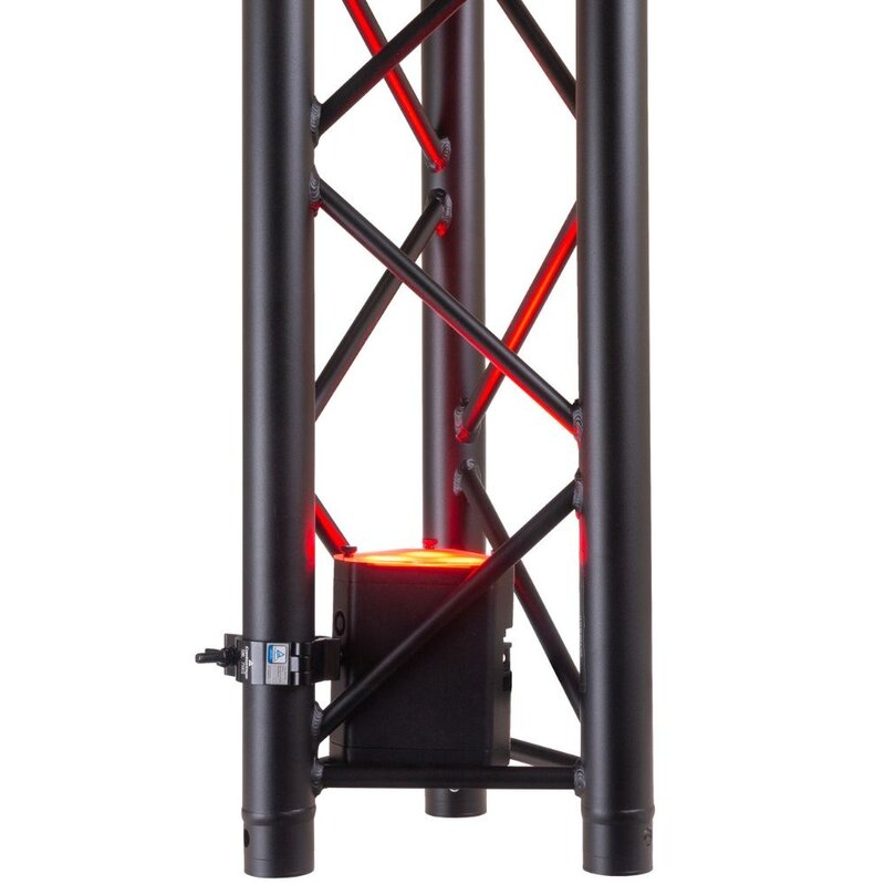 Briteq BTI-TRUSSLITE IP65 3x 10W RGBL LED BTI-TRUSSLITE IP65 3x 10W RGBL LED