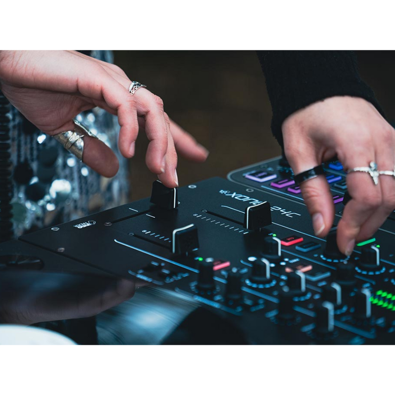 Allen & Heath Xone:24C 2+1-kanaals dj-mixer met USB audio-interface Xone:24C 2+1-kanaals dj-mixer met USB audio-interface