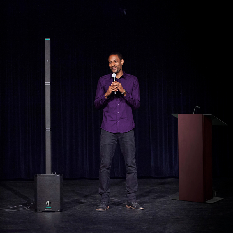 Mackie SRM-Flex Draagbaar kolom PA-systeem SRM-Flex Draagbaar kolom PA-systeem