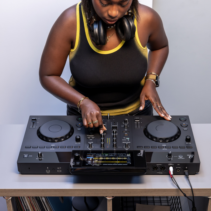 AlphaTheta XDJ-AN all-in-one DJ controller XDJ-AN all-in-one DJ controller