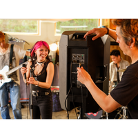 Mackie Thrash12v2 12 inch actieve speaker met BT Thrash12v2 12 inch actieve speaker met BT