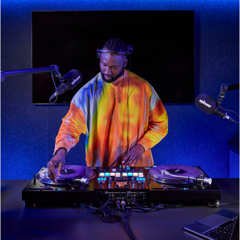 Pioneer DJ DJM-S11 2-kanaals dj-mixer DJM-S11 2-kanaals dj-mixer