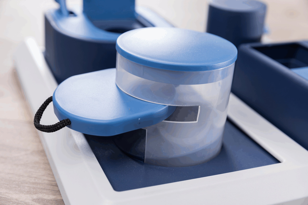 Trixie Dog Activity Poker Box 2