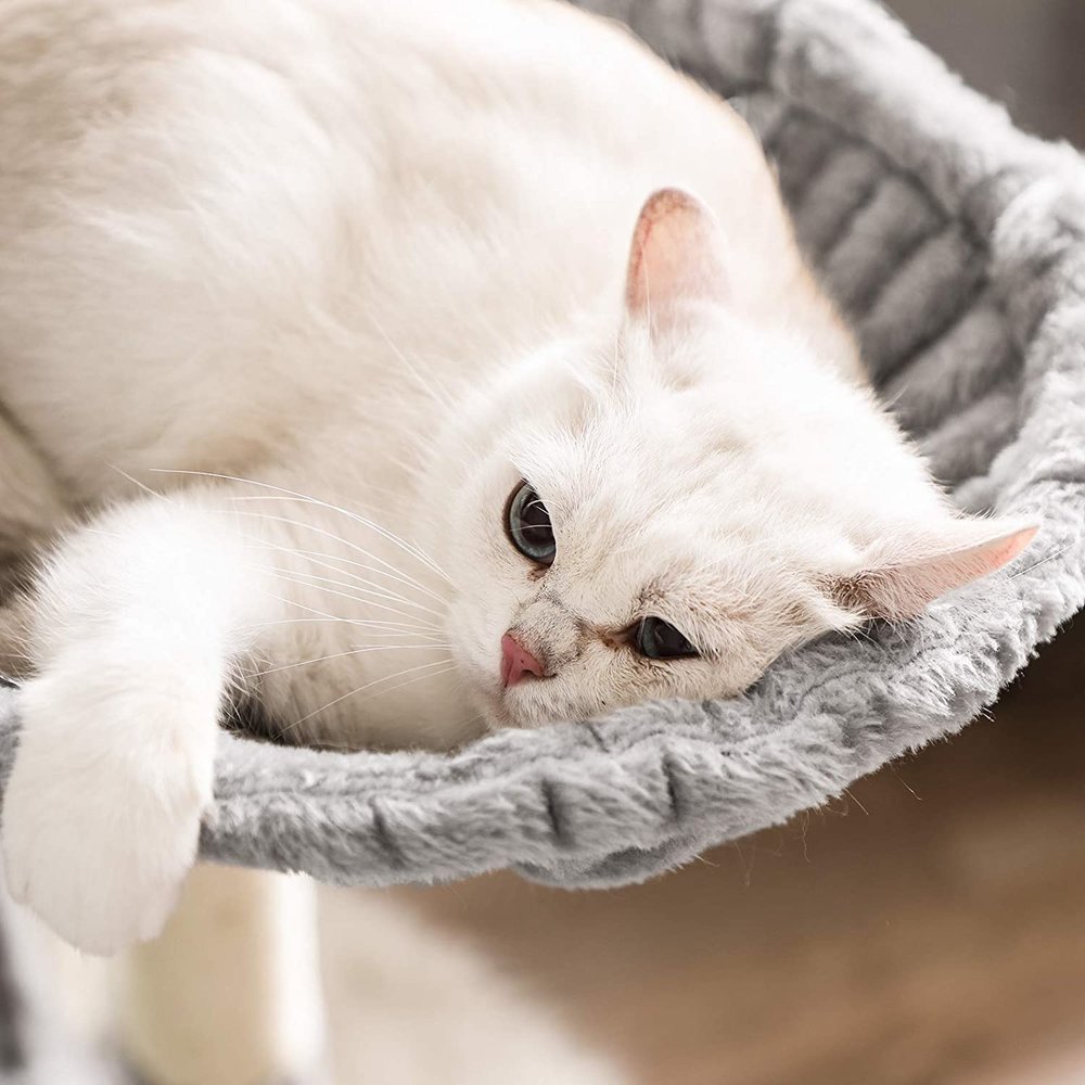 Pets Gifts Krabpaal Velbert lichtgrijs Pets Gifts Krabpaal Velbert lichtgrijs