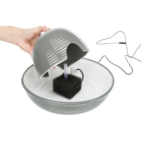 Trixie Keramische Waterfontein 1.5 Liter Trixie Keramische Waterfontein 1.5 Liter