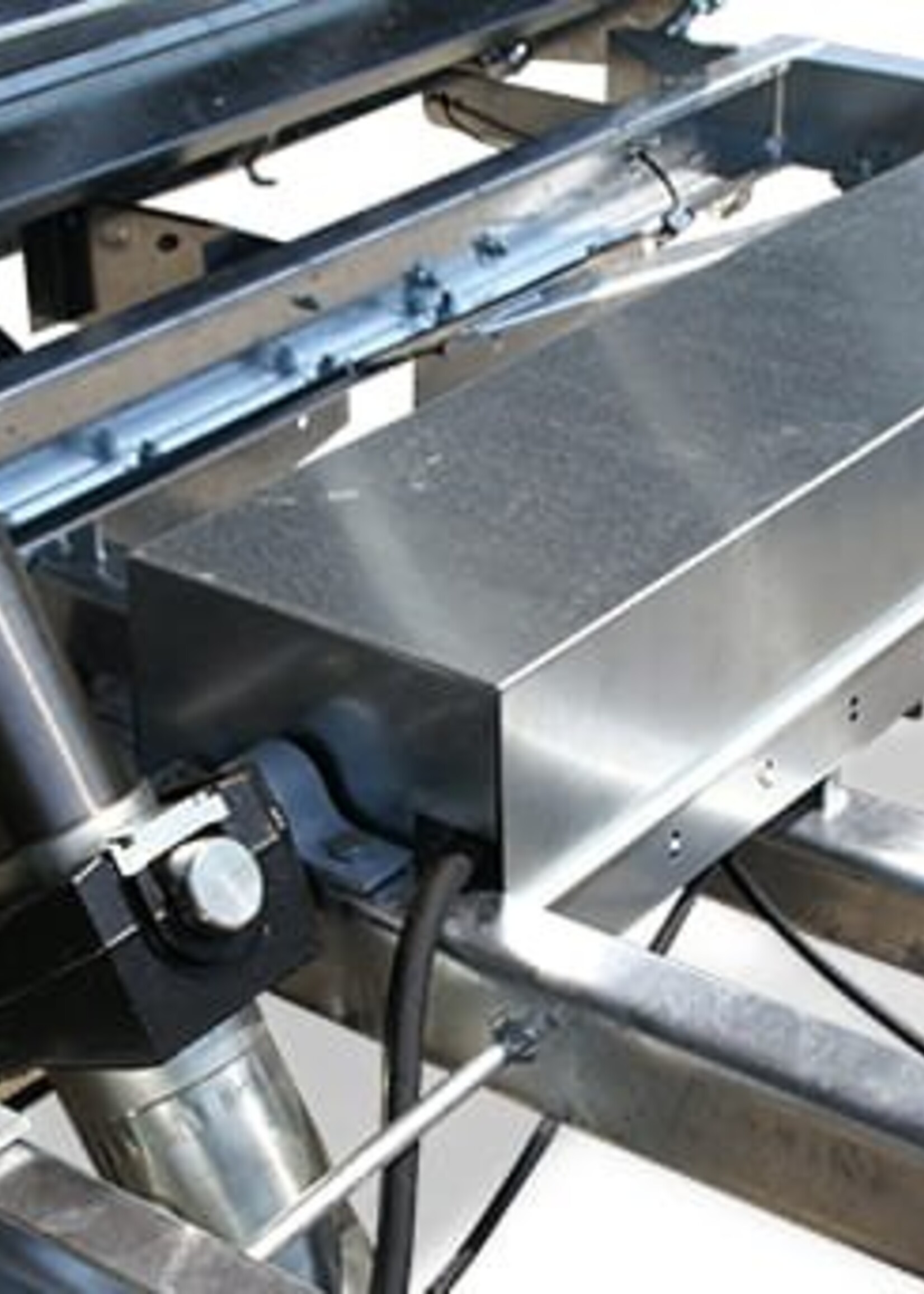 Eduard Eduard 3-zijdige kipper 3000 kg elektrisch extern laden & handpomp 310x180 cm - inclusief oprijplaten & uitzetsteunen