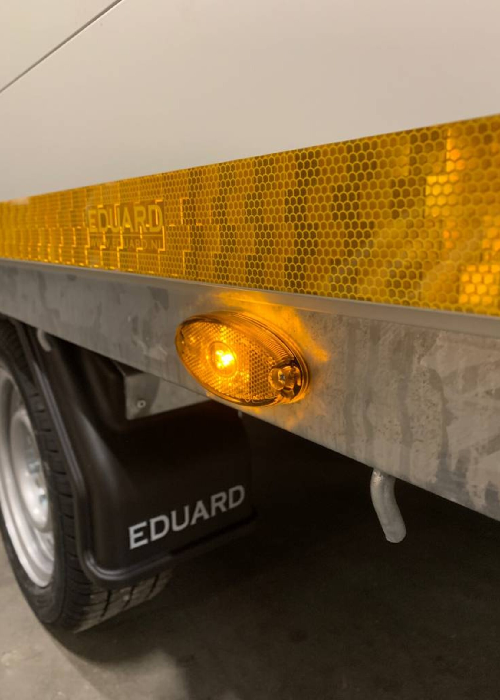 Aspock Aspock Flatpoint 2 - oranje/gele markeringslamp - connector aansluiting - LED
