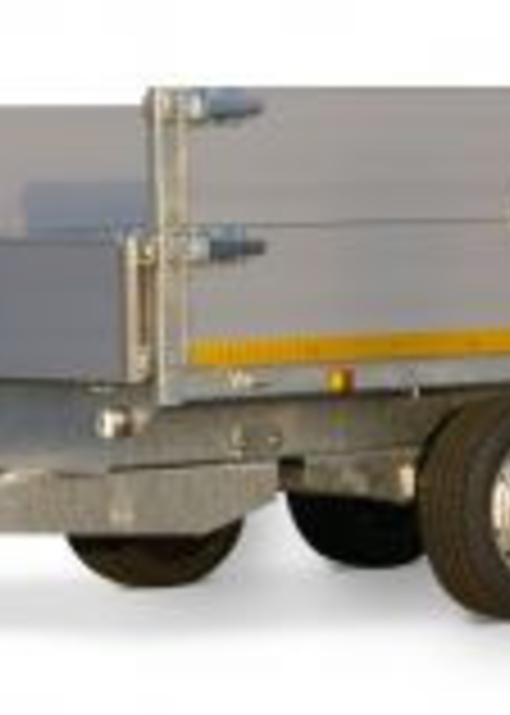 Eduard Geremde Eduard plateauwagen - 330x180 cm - 1350 kg bruto laadvermogen - 63 cm laadvloerhoogte - 40 cm borden - inclusief oprijplaten
