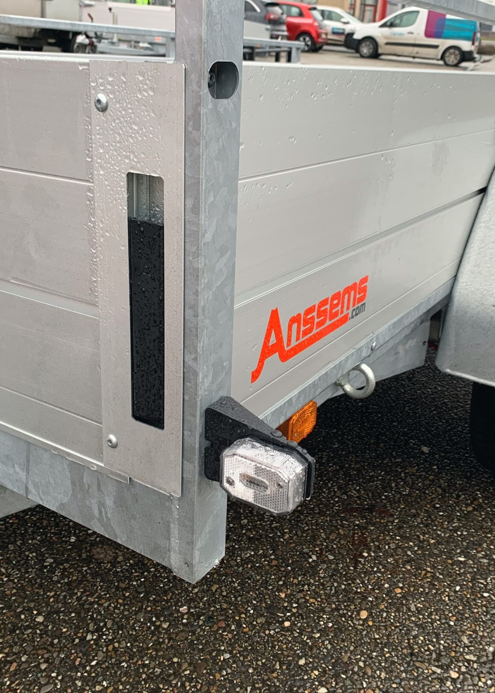 Anssems Anssems BSX 2500 bakwagen - 2500 kg bruto laadvermogen - 251x130 cm laadoppervlak - geremd