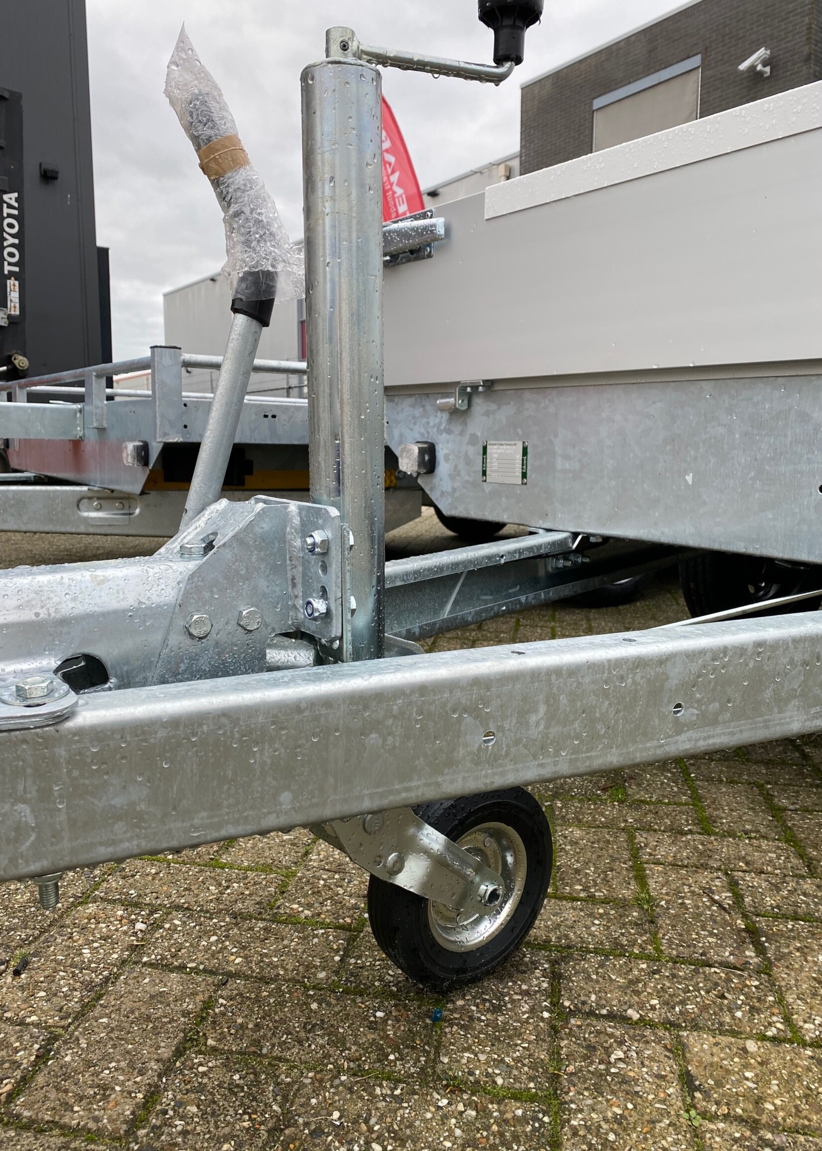 Neuswiel voor aanhanger 60 mm rond automatisch opklapbaar