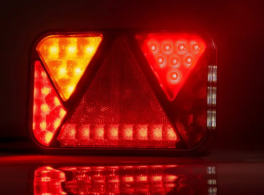 LED set Fristom met 5,5 meter hoofdkabel - 13 polig - inclusief voor gemonteerde markeringsverlichting & ingebouwde weerstanden