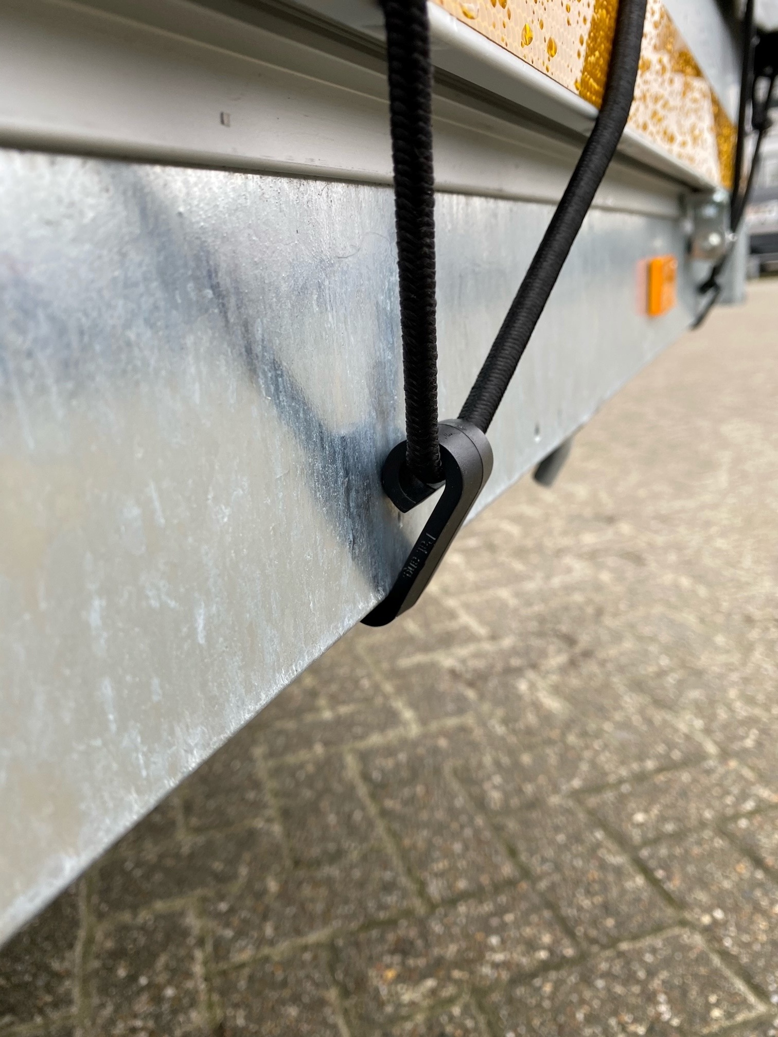 Kunststof haaksluiting voor elastiek 18 mm