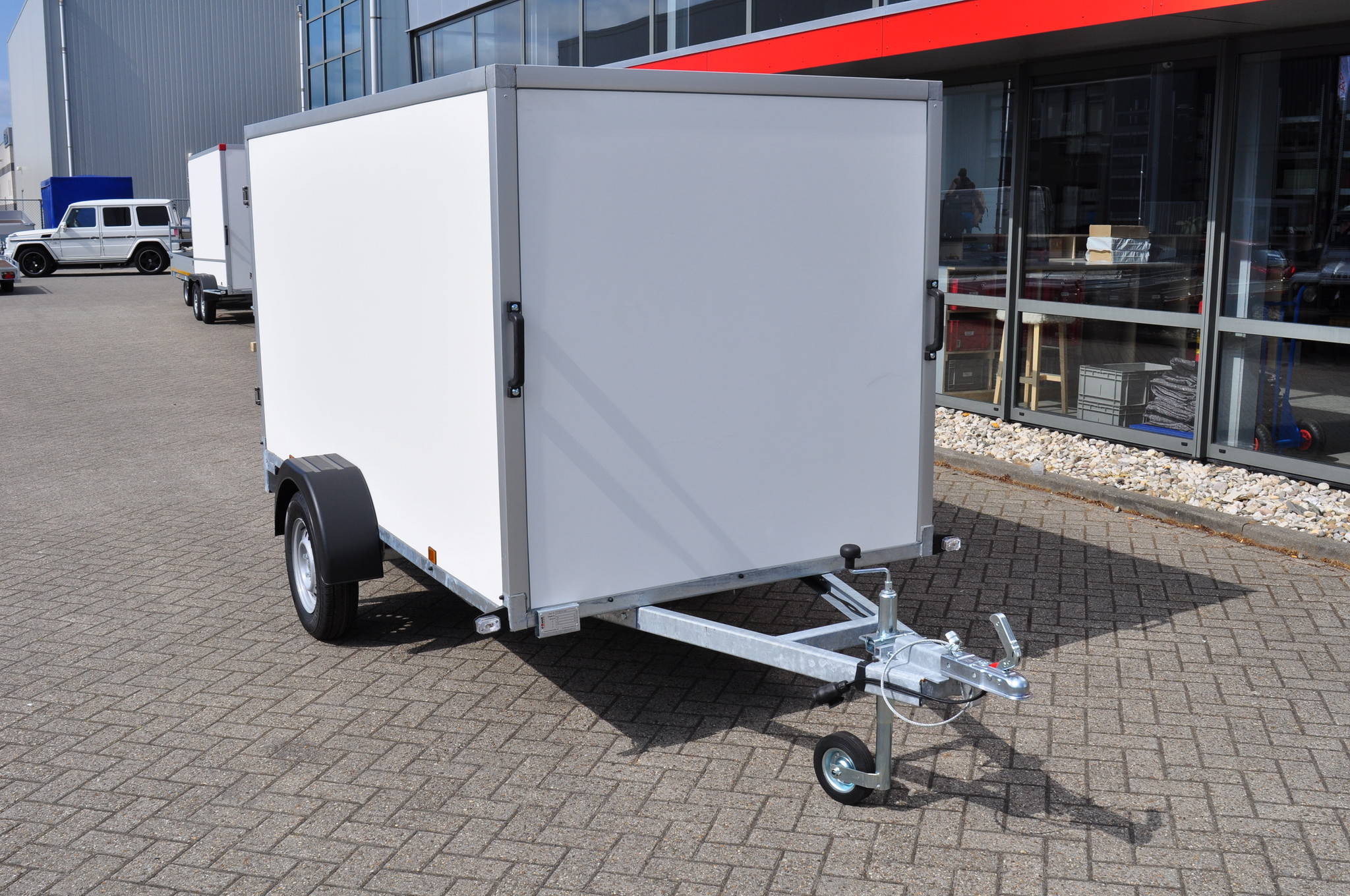 Powertrailer Power Serie 11 gesloten aanhangwagen - 300x150x150 cm - 750 kg bruto laadvermogen - ongeremd
