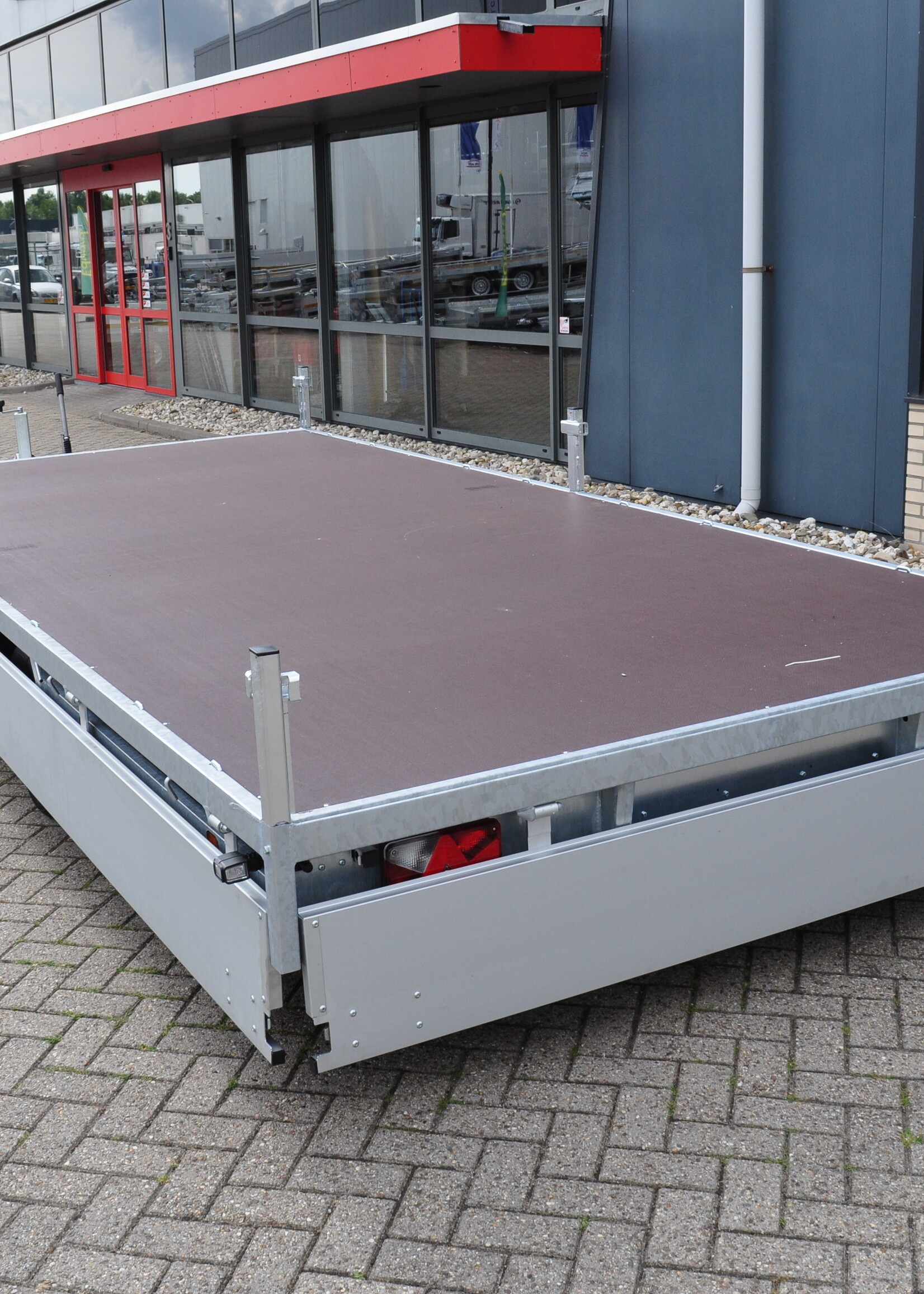 Hulco Geremde Hulco Medax plateauwagen - 502x223 cm - 3500 kg bruto laadvermogen - 30 cm borden