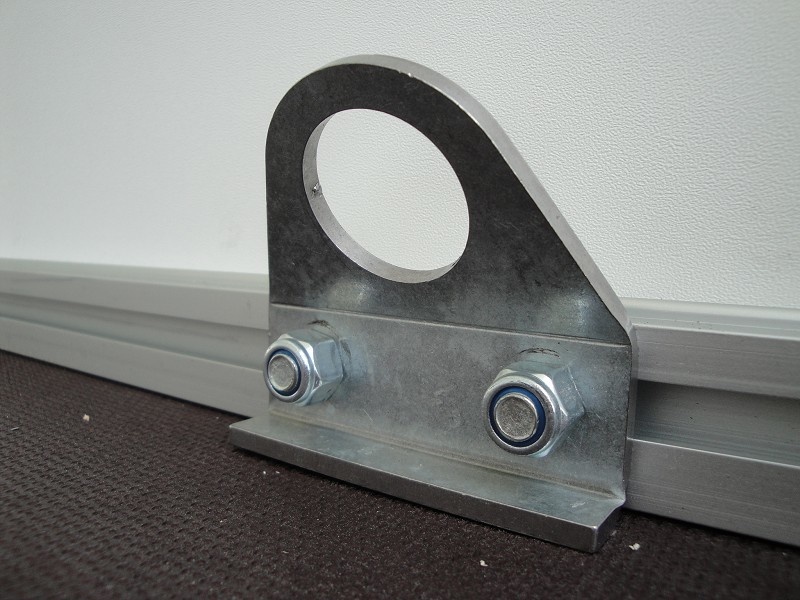 Humbaur HK gesloten aanhanger - 1300 kg bruto laadvermogen - 304x151x180 cm laadoppervlak - geremd