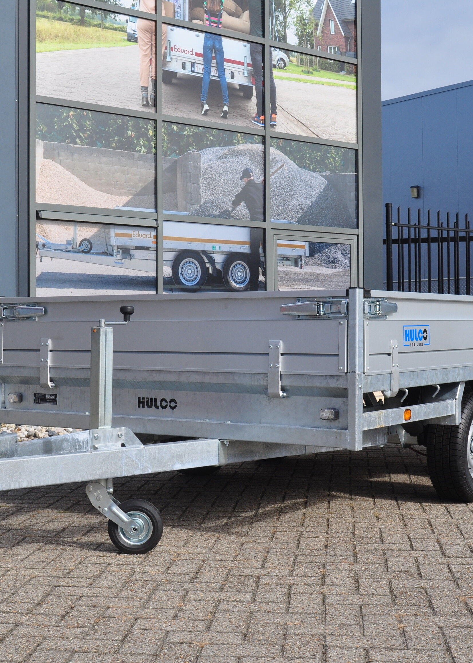 Hulco Geremde Hulco Medax plateauwagen - 335x183 cm - 3000 kg bruto laadvermogen - 30 cm borden