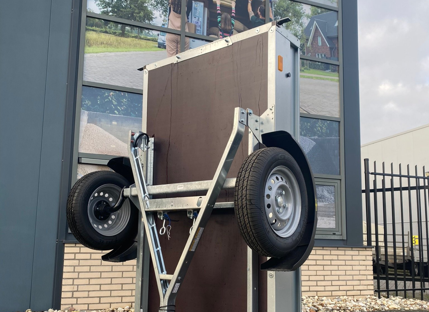 Opvouwbare Humbaur bakwagen - 750 kg bruto laadvermogen - 205x109 cm laadoppervlakte - ongeremd