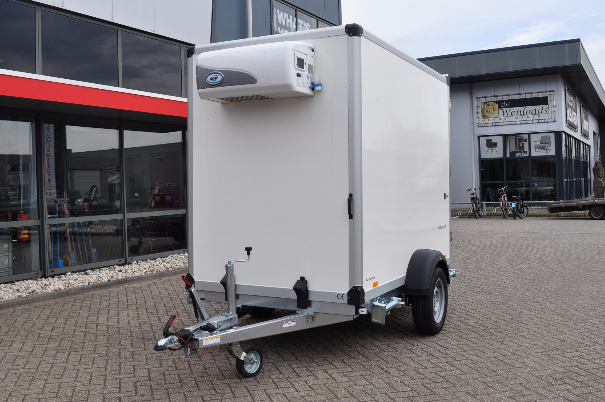 Humbaur HGK 13 27 16 - 21 PF 60 Deluxe - 1300 kg bruto laadvermogen - 263x147 cm laadoppervlakte - geremd