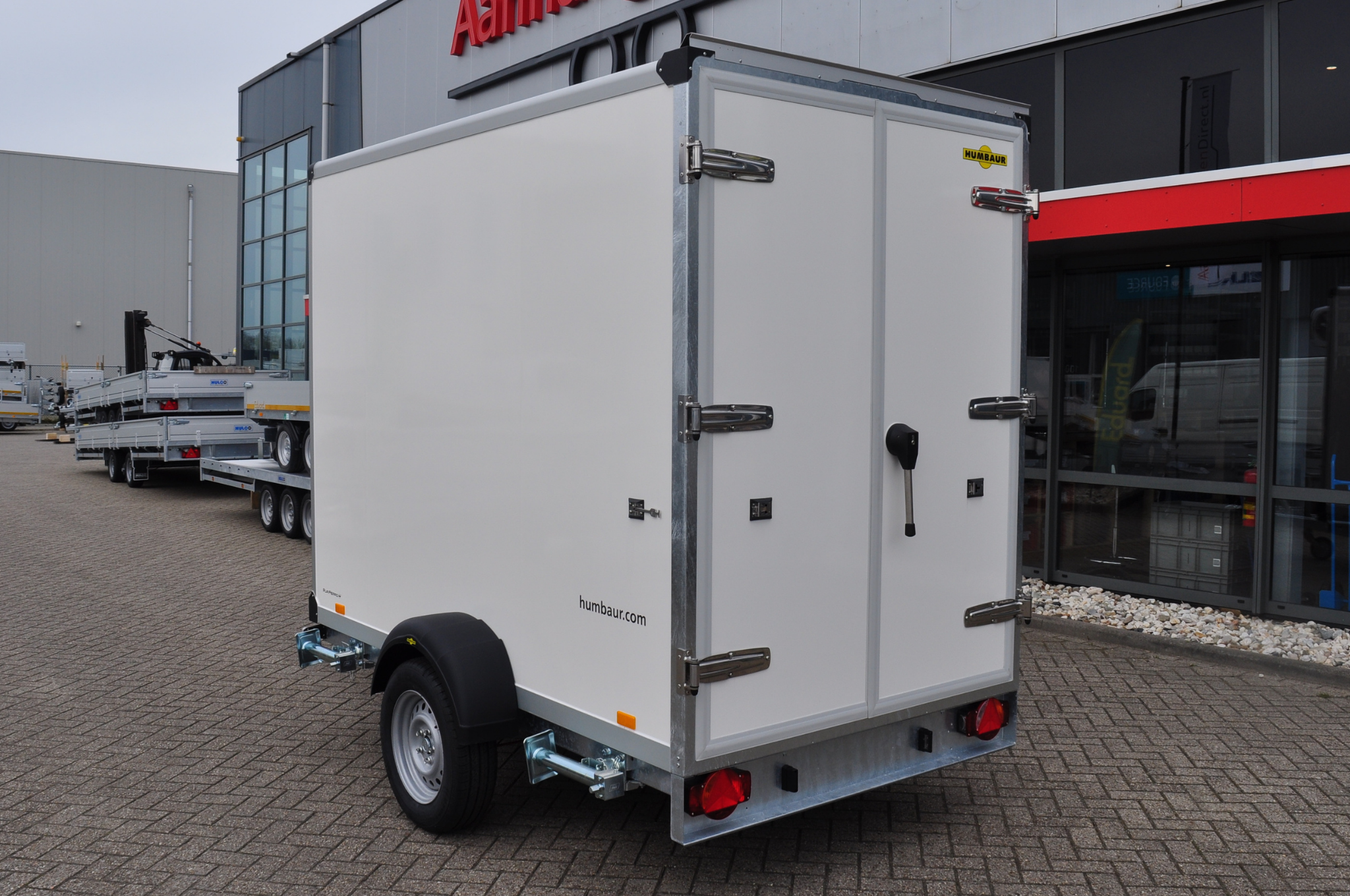Humbaur HGK 13 27 16 - 21 PF 60 Deluxe - 1300 kg bruto laadvermogen - 263x147 cm laadoppervlakte - geremd
