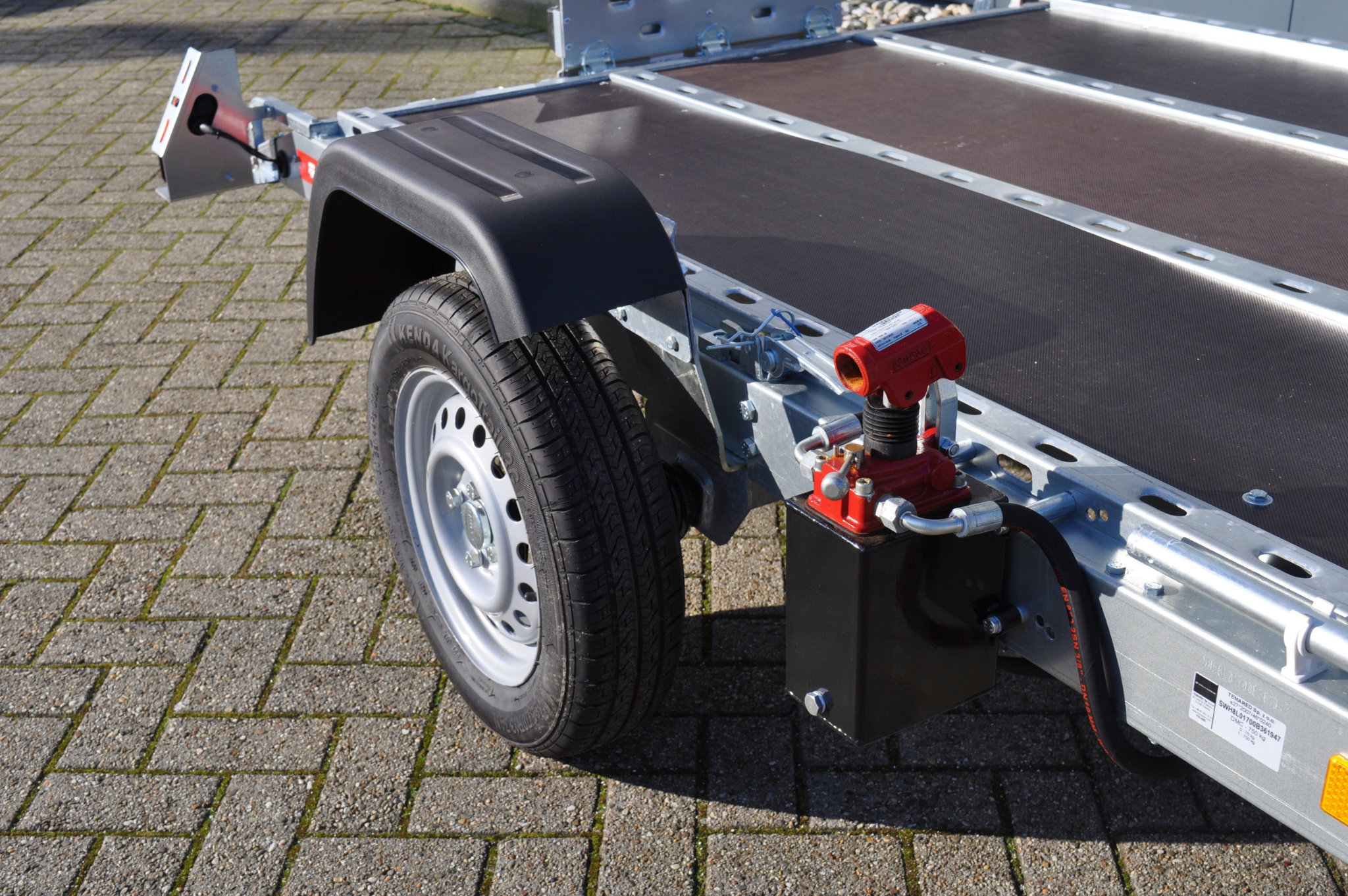 Zakbare motortrailer - 246x160 cm - 750 kg - ongeremd - motor/quad trailer - voorzien van handpomp