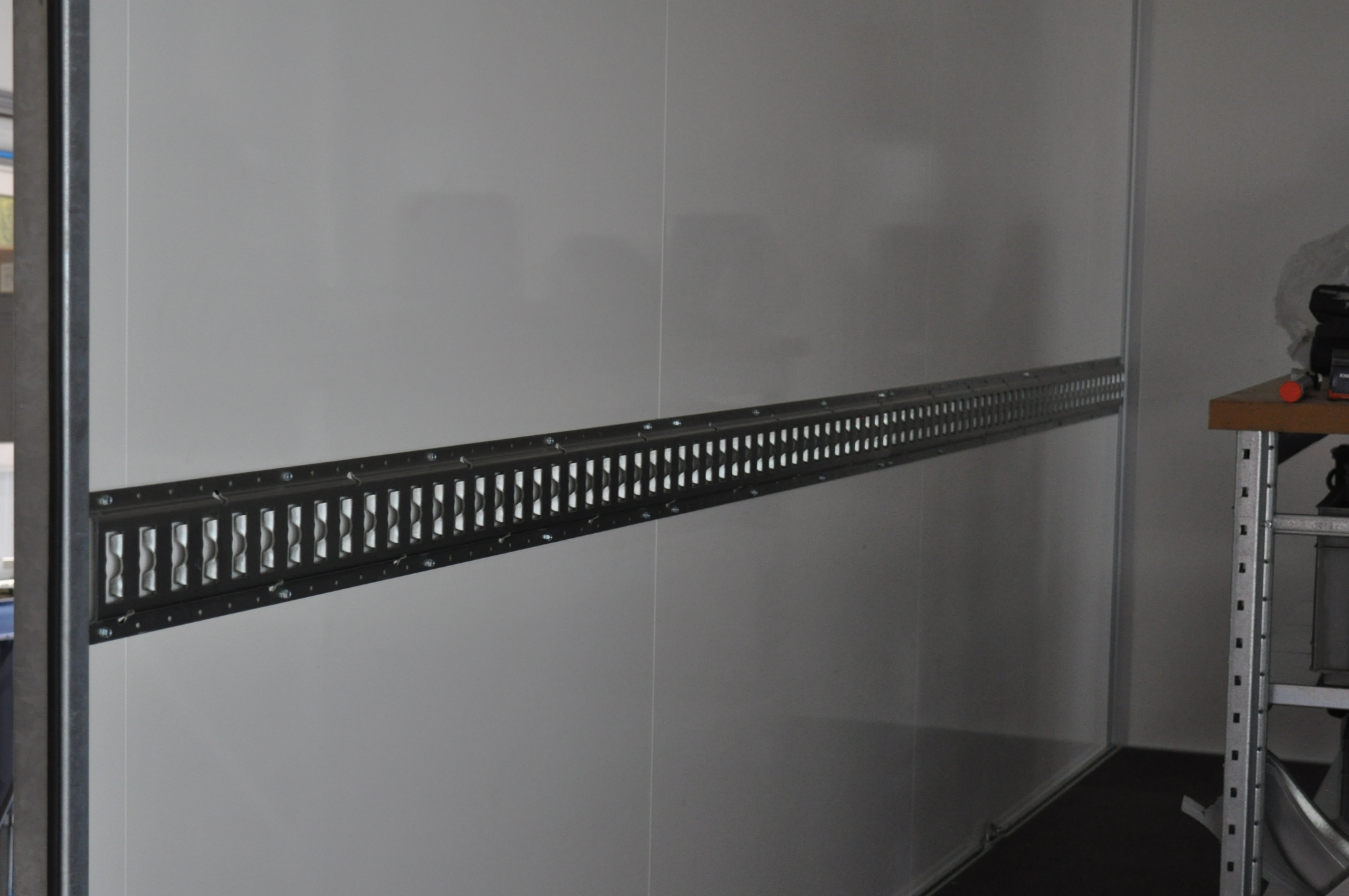 Rails voor ladingzekering 2,5 mm dikte - diverse lengtes