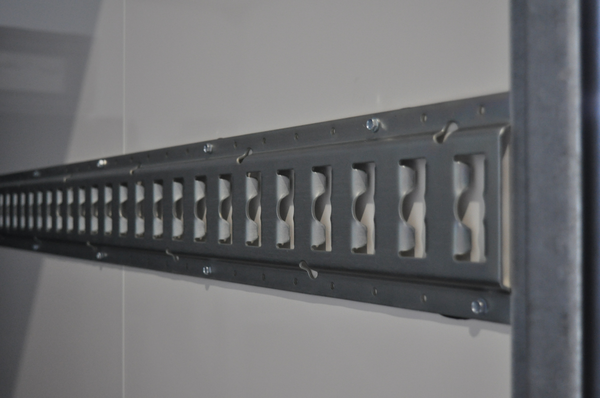 Rails voor ladingzekering 2,5 mm dikte - diverse lengtes
