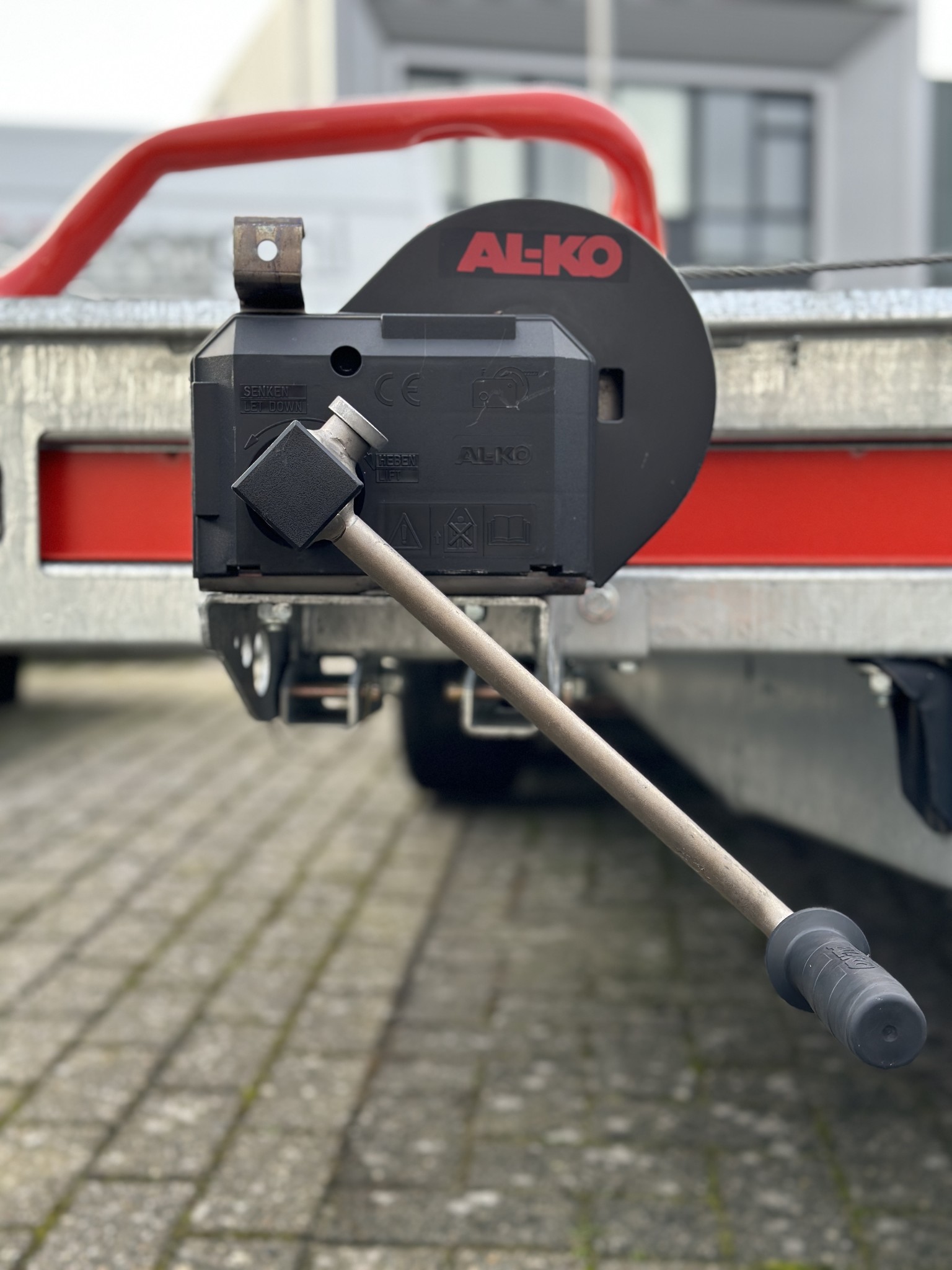 Brian James T autotransporter - 500x210 cm laadoppervlakte -3500 kg bruto laadvermogen - hydraulisch kantelbaar met oprijklep