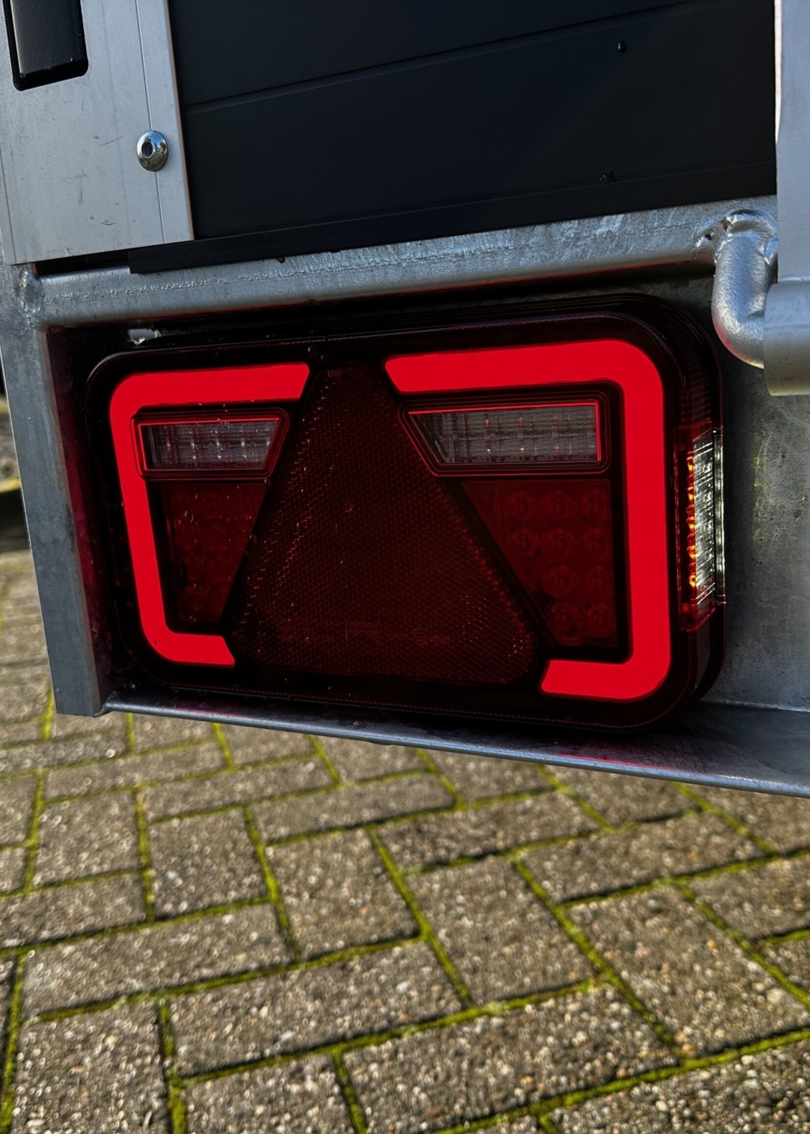 Aspock Aspock MultiLED 4 links 241x141x71  mm - volledig LED - 5 polige connector