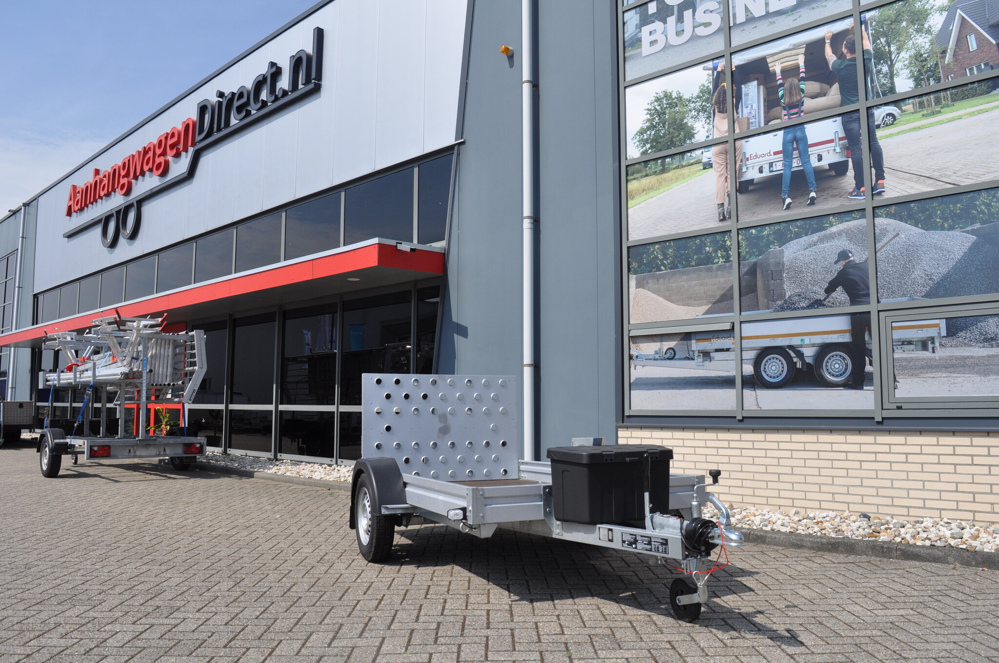 Novatecno Motortrailer Occasion - 244x133cm - 750 kg - geremd - incl. laadklep & disselkist