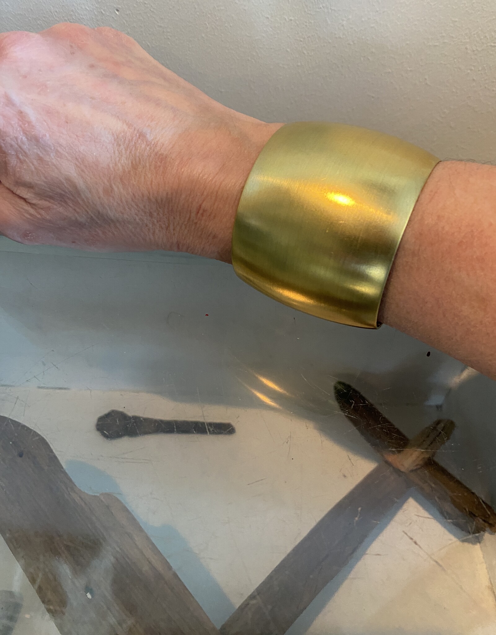 MIEQ Gladde messing afgeronde armband 3.7 cm breed