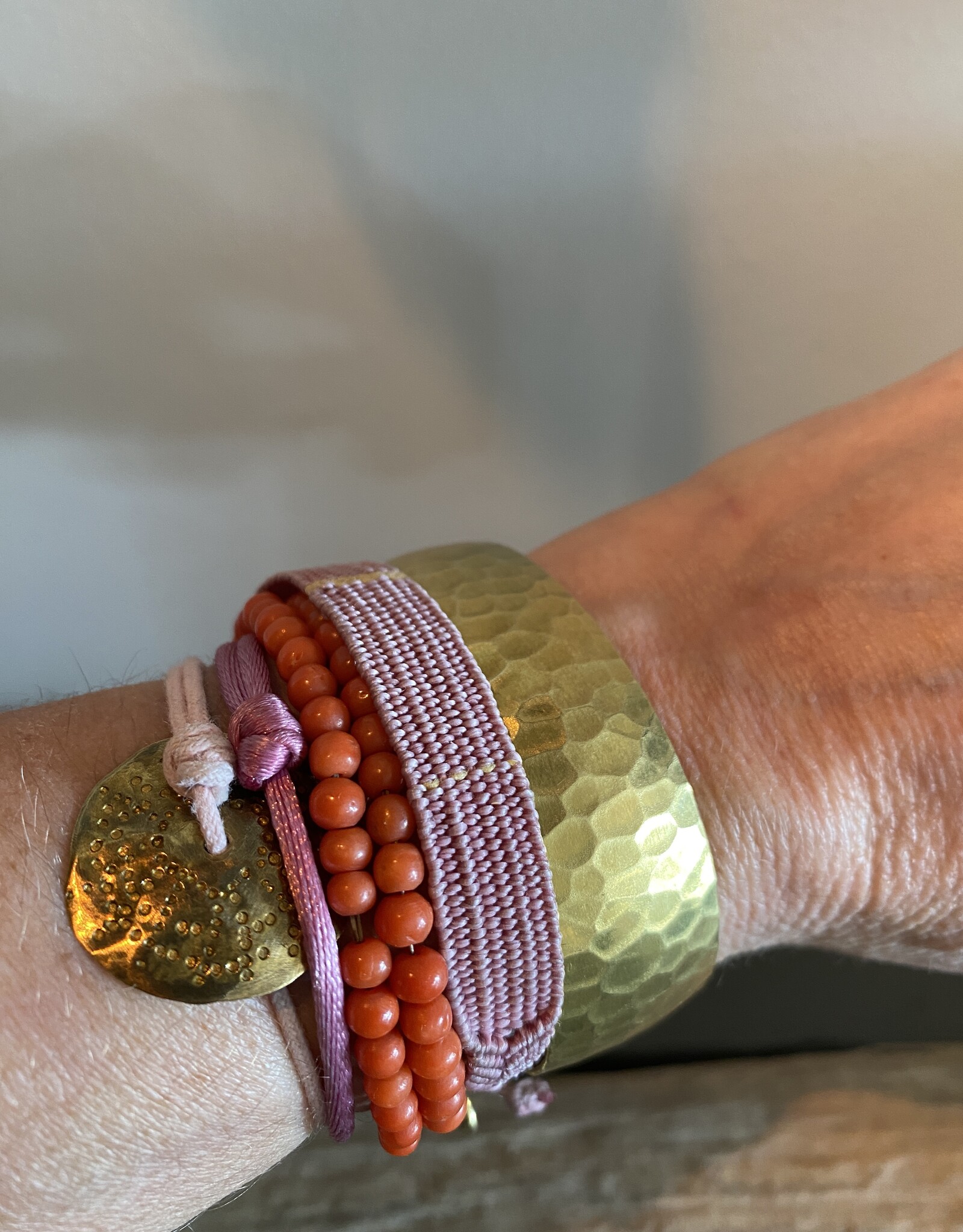 MIEQ Gehamerde messing armband