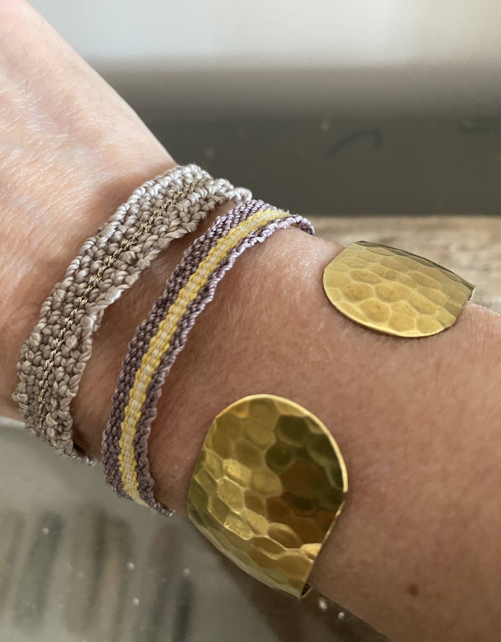 MIEQ Gehamerde messing armband