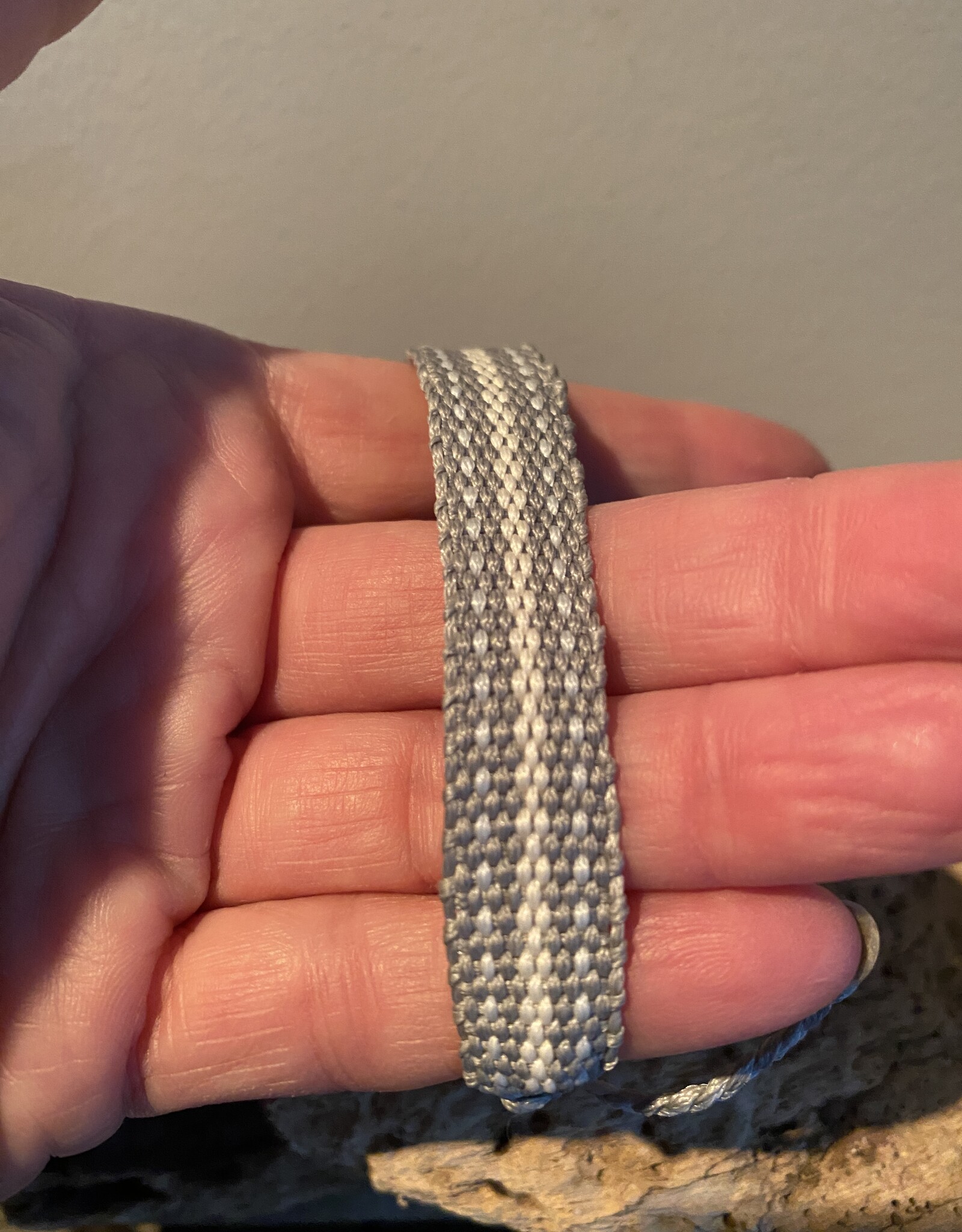 MIEQ Modest Armband