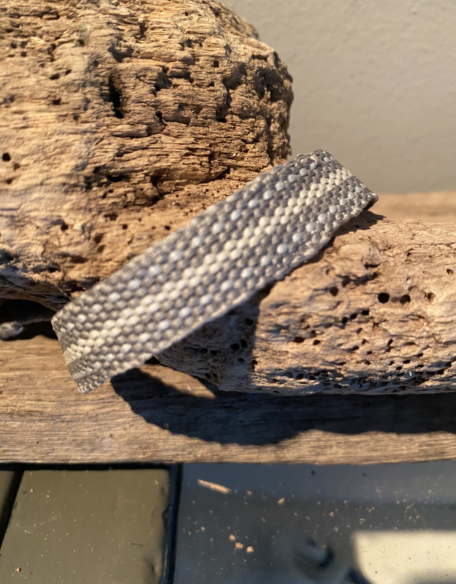 MIEQ Modest Armband