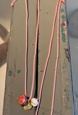 MIEQ Ketting Parel met rode kraal