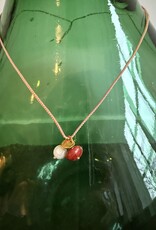 MIEQ Ketting Parel met rode kraal