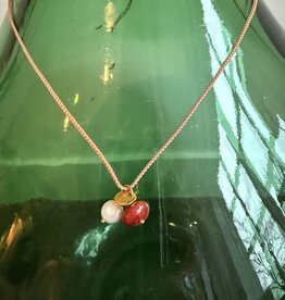 MIEQ Ketting Parel met rode kraal