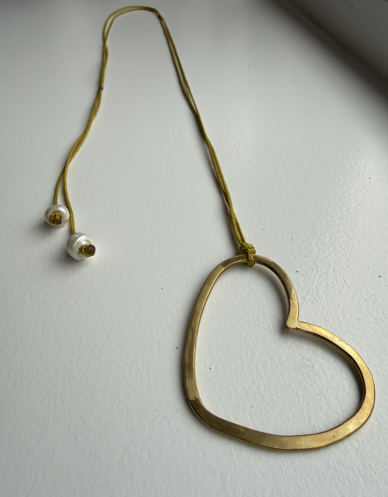 MIEQ Ketting groot hart gele draad