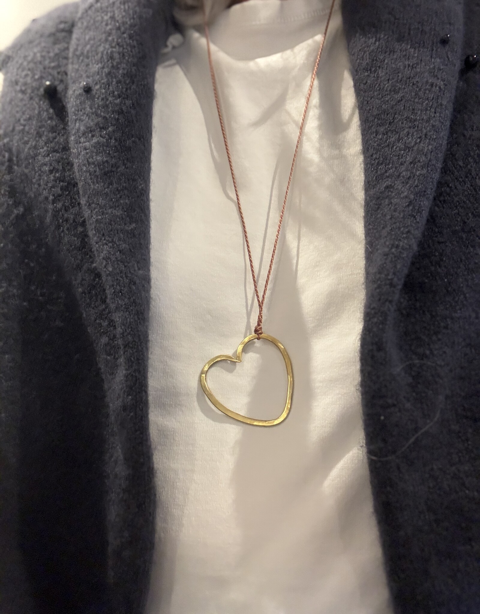 MIEQ Ketting groot hart aan goud/rode draad