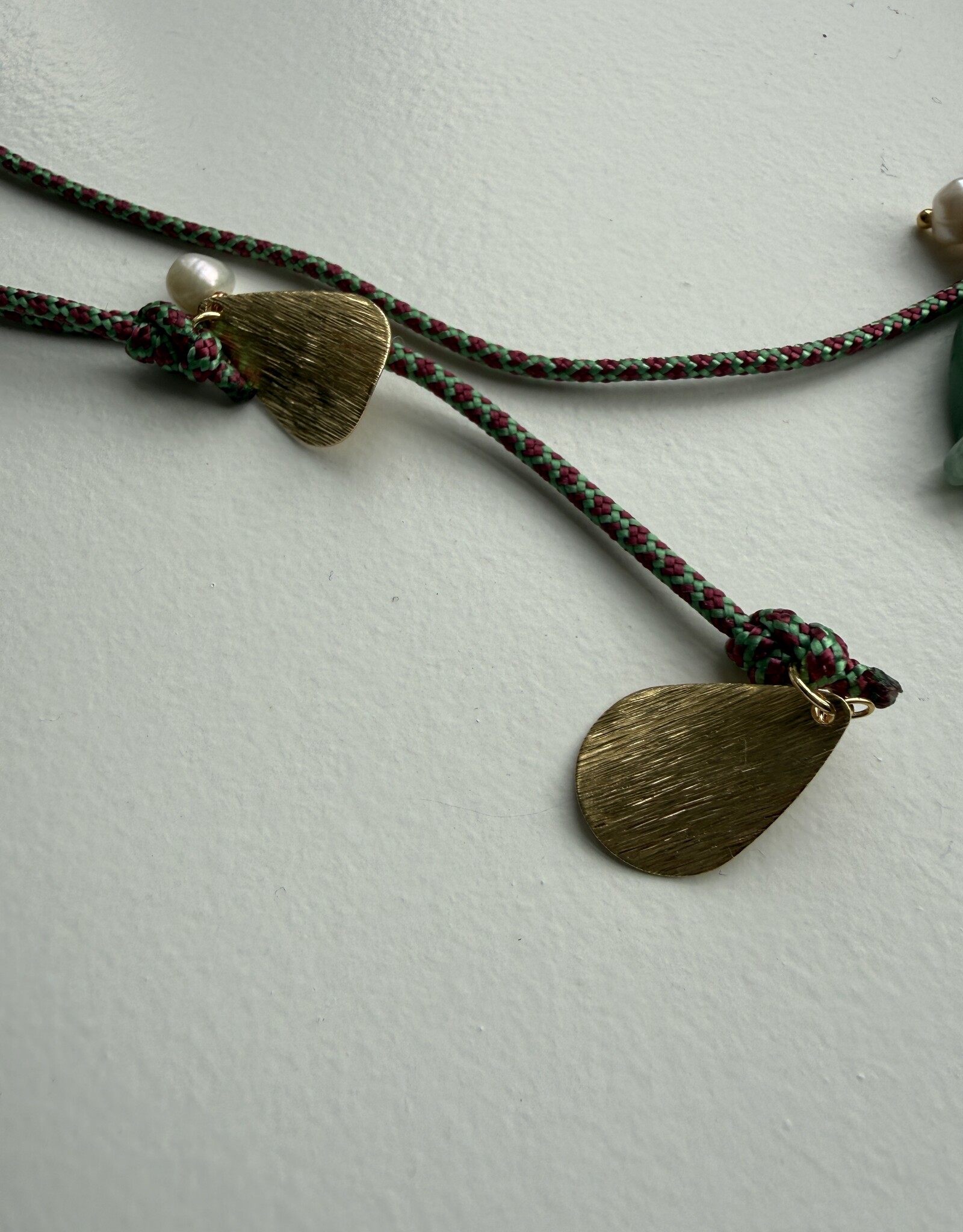 MIEQ Ketting vis aan paracord ketting
