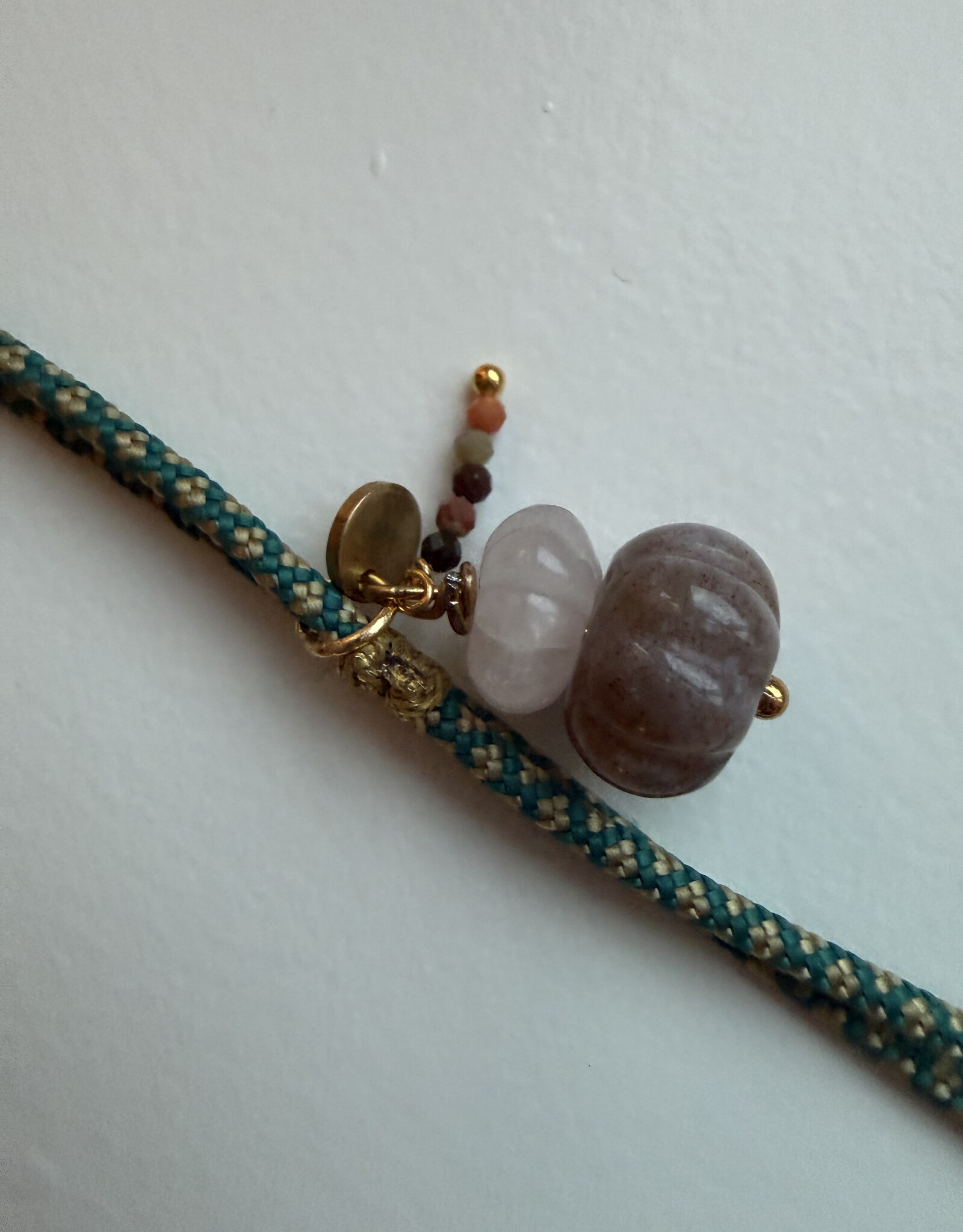 MIEQ Ketting met prachtige bloem van groene steen