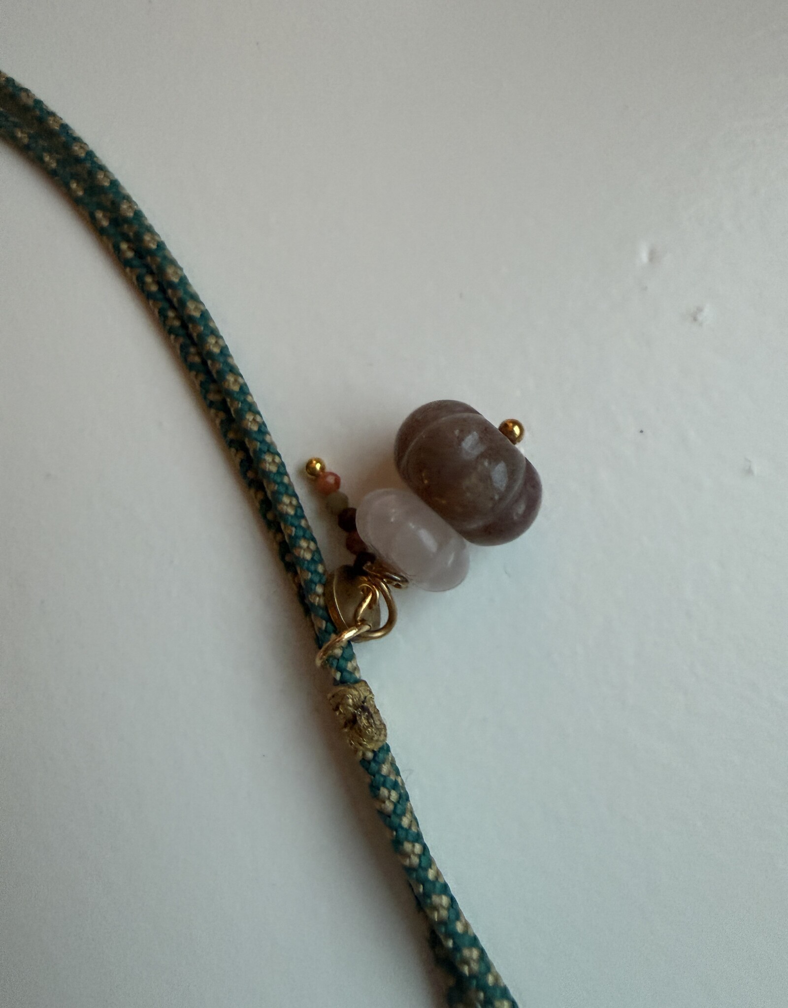 MIEQ Ketting met prachtige bloem van groene steen